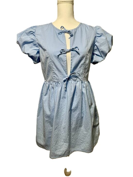 Sim & Sam Dresses & Skirts - Sim & Sam Light Blue Dress, 100% Cotton, Puff Sleeves, Top Ties into Bowes Sz L